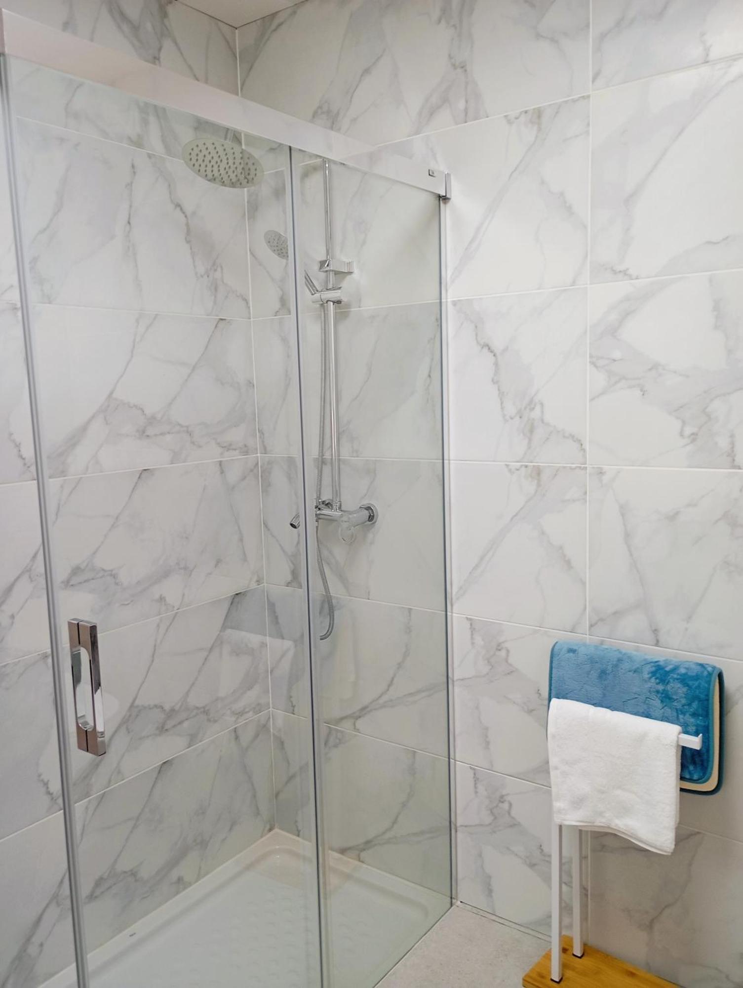 Moderno Apartamento En La Luz マラガ エクステリア 写真