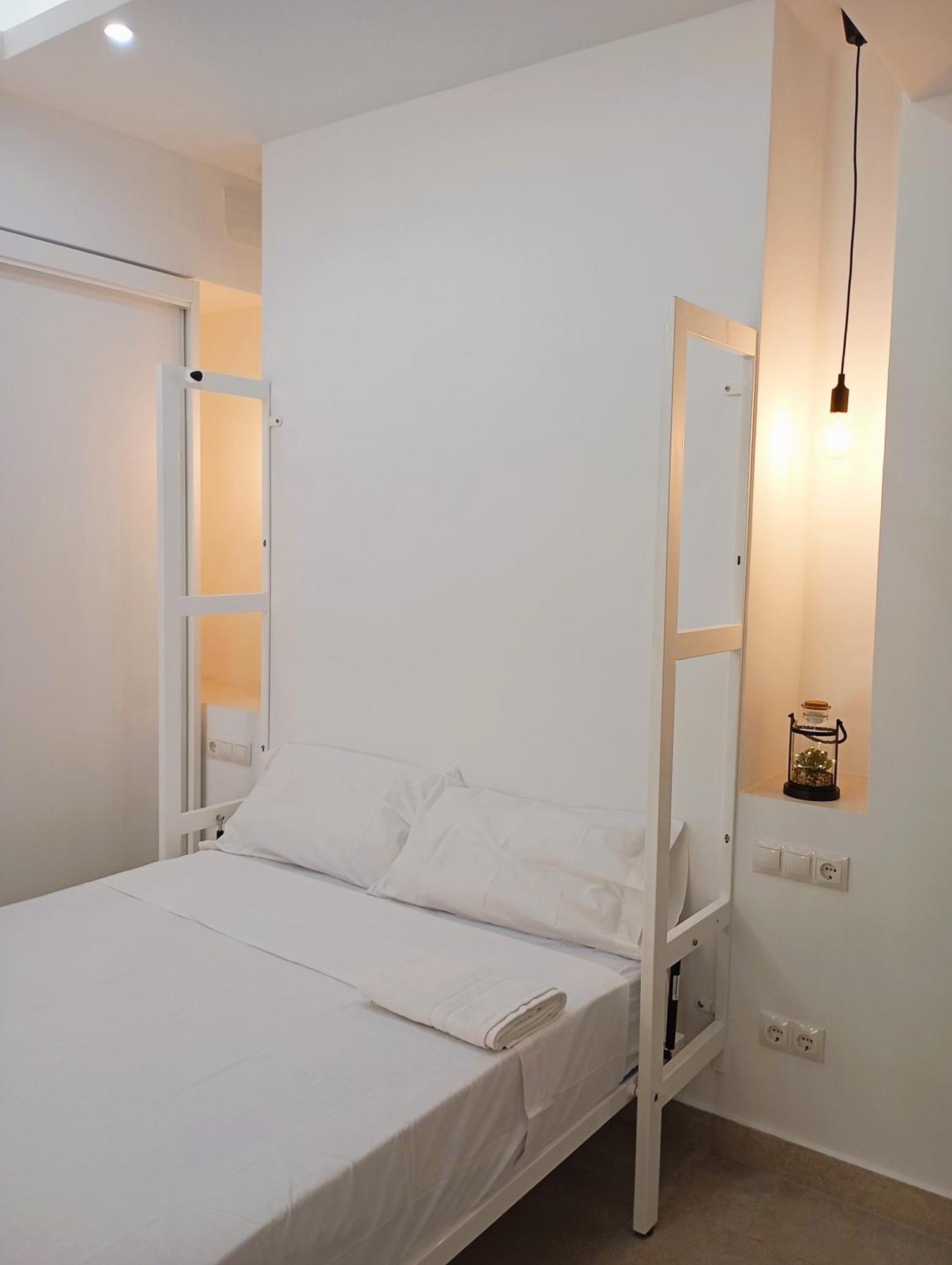 Moderno Apartamento En La Luz マラガ エクステリア 写真